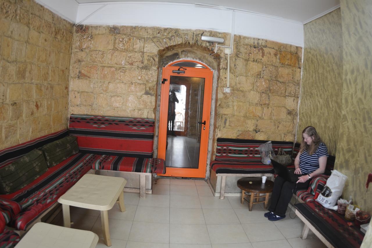 בית הארחה התמרים ירושלים